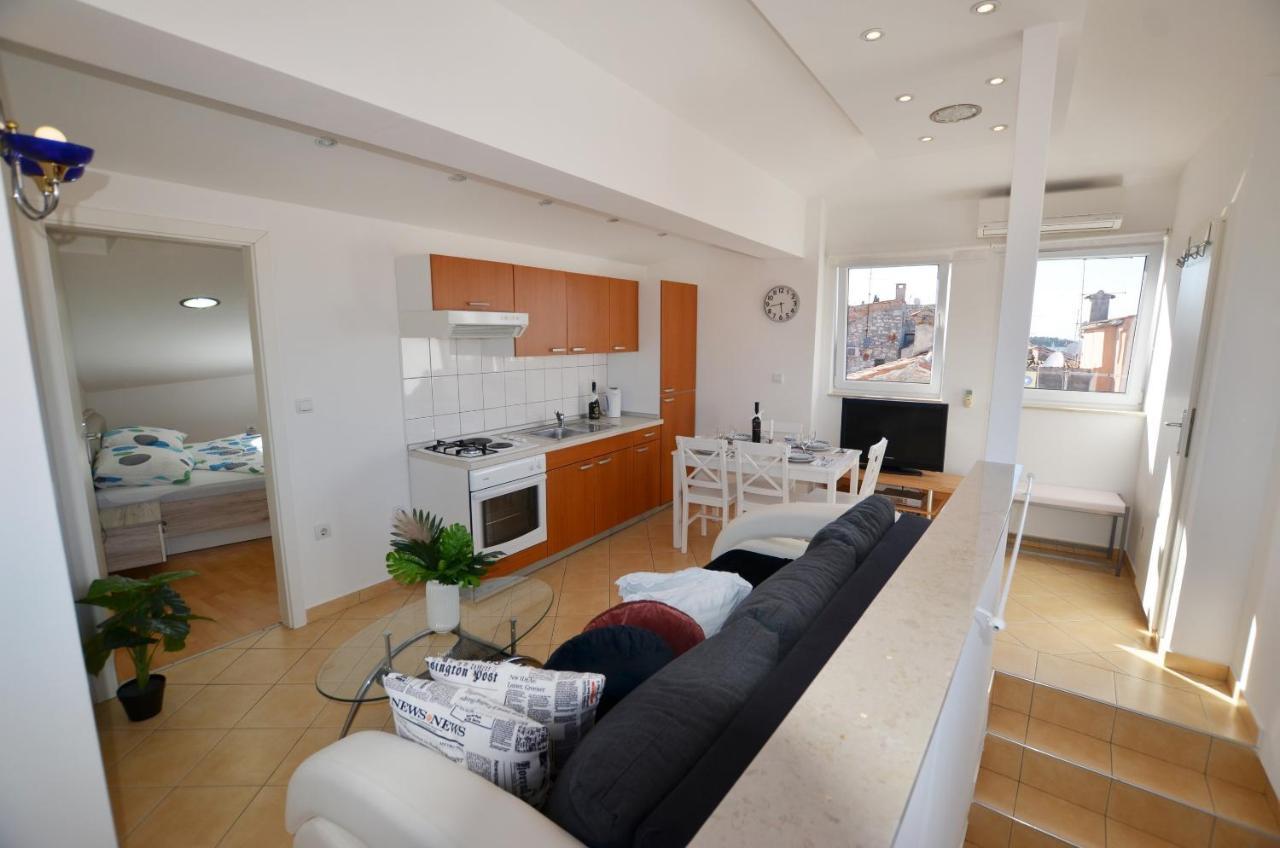 Peter Apartment ロヴィニ エクステリア 写真