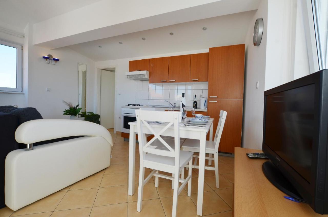 Peter Apartment ロヴィニ エクステリア 写真
