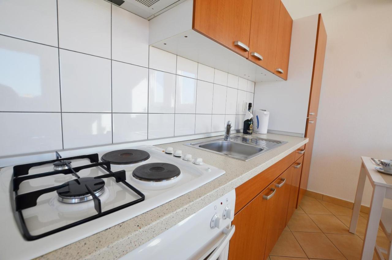 Peter Apartment ロヴィニ エクステリア 写真