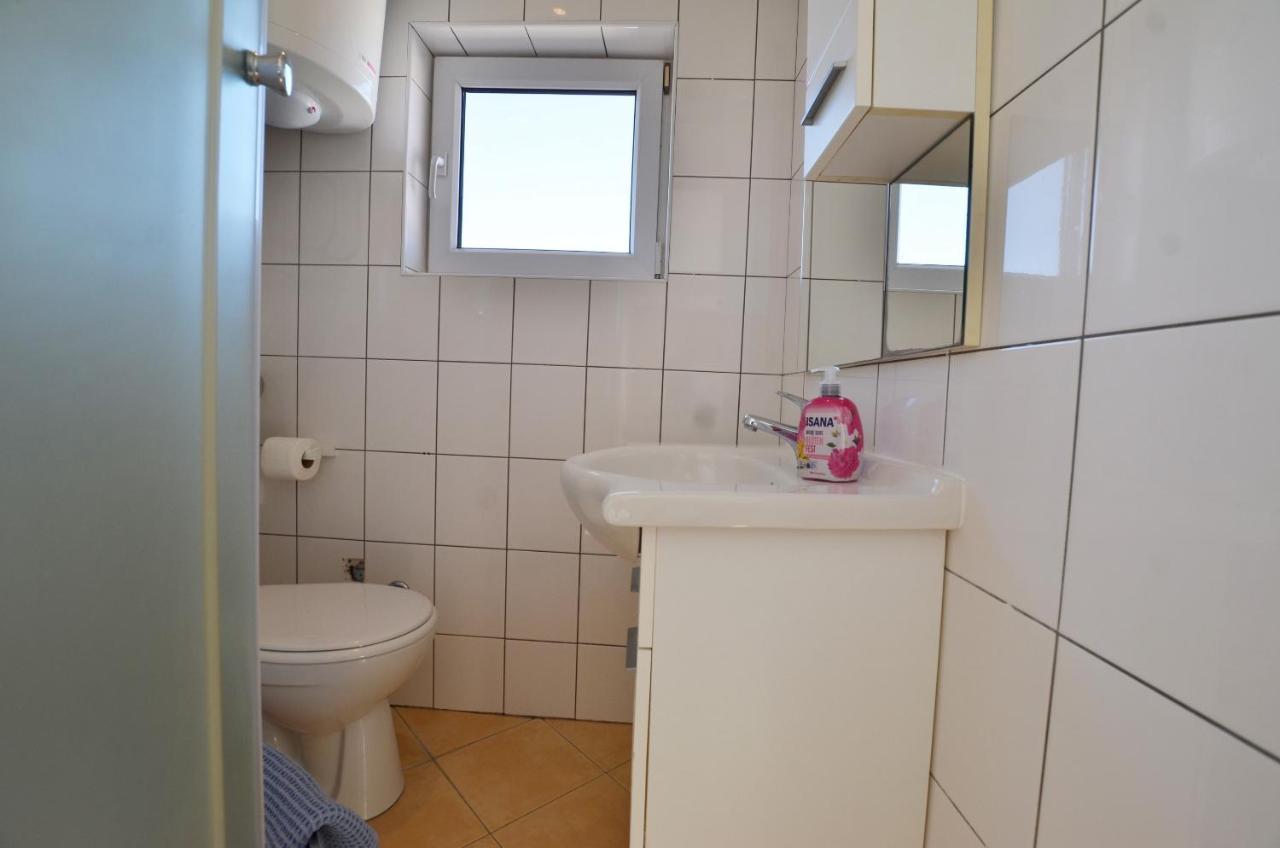 Peter Apartment ロヴィニ エクステリア 写真