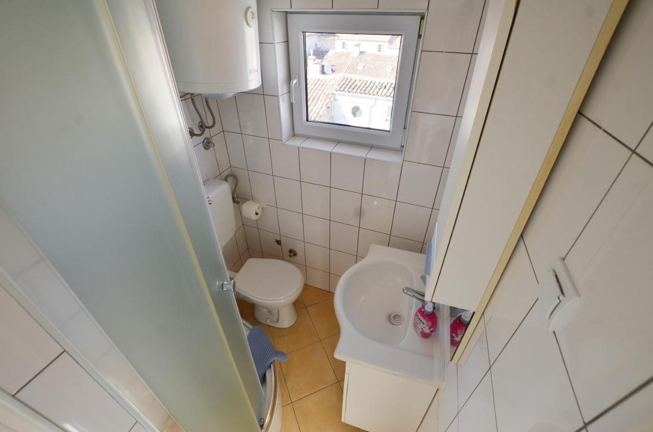 Peter Apartment ロヴィニ エクステリア 写真